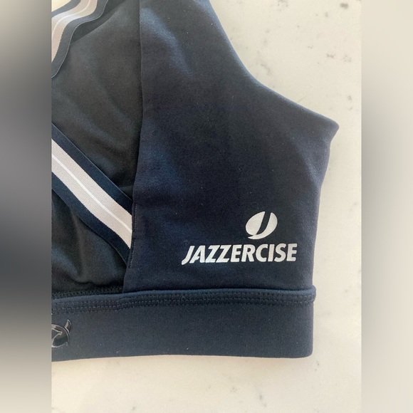 Glyder Jazzercise Incline Sports Bra, size medium, black - Picture 6 of 7